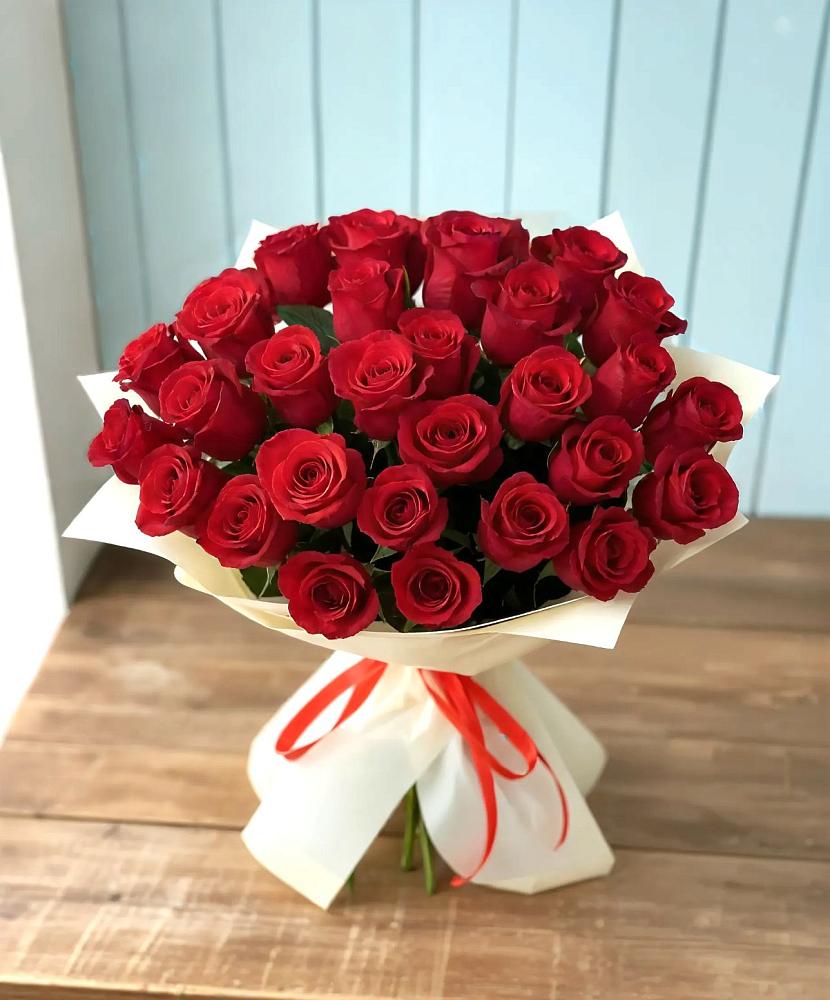 Букет 29 Красных роз в Бее