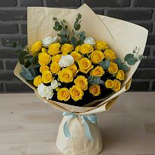 Букет цветов из:  Розы в Бее