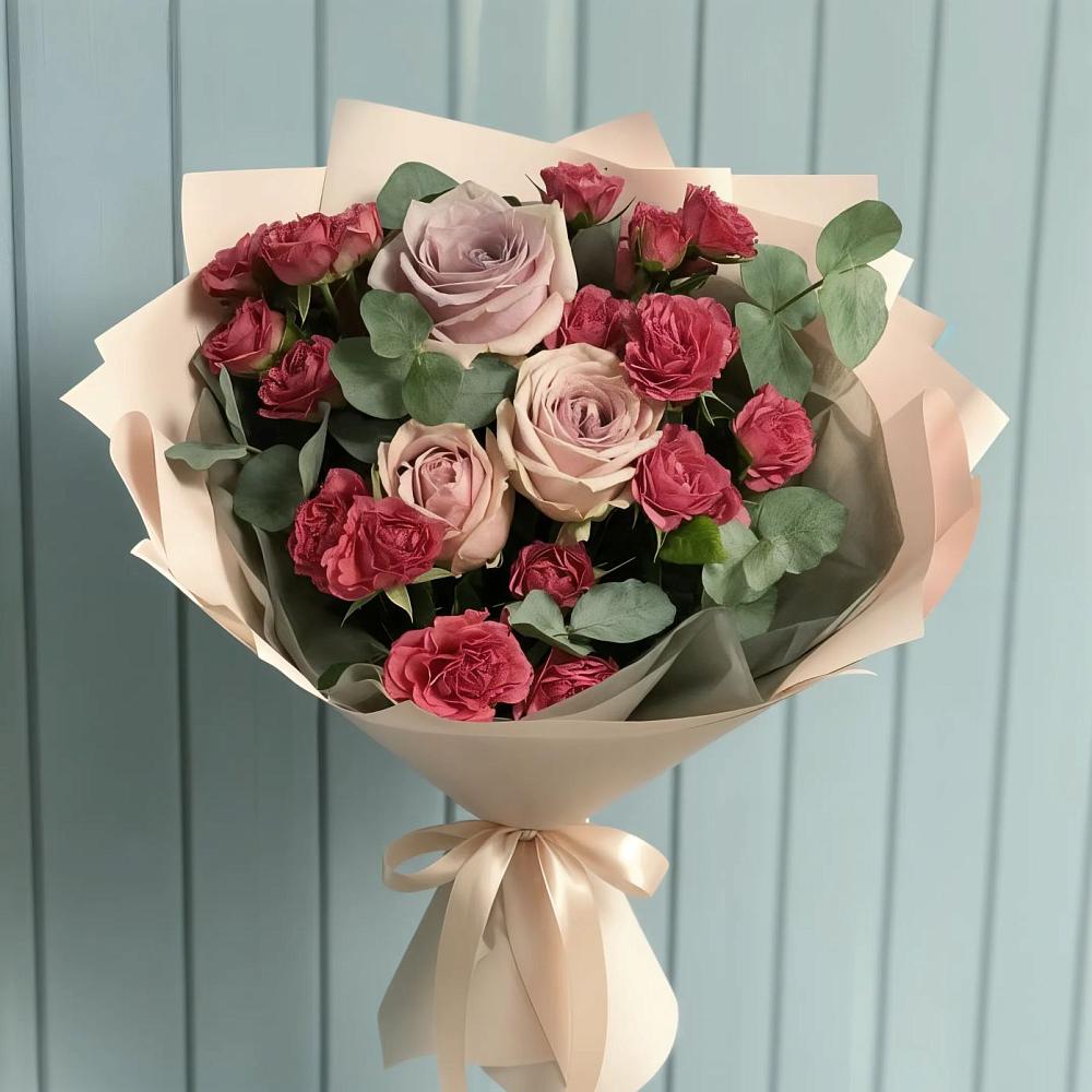 Букет цветов из: Гвоздики и Розы в Бее