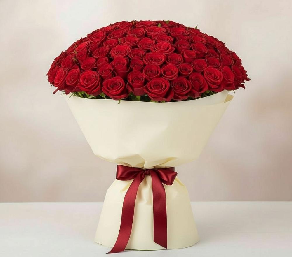 Букет 101 Красная роза Милано в Бее