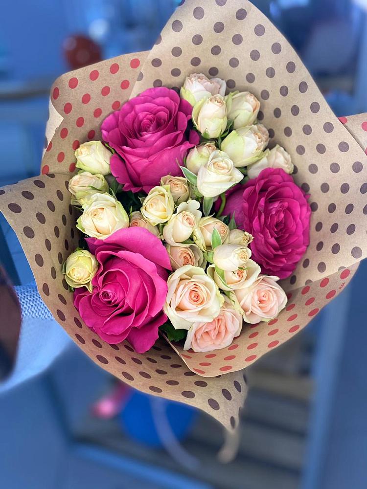 Букет цветов из: Розы в Бее