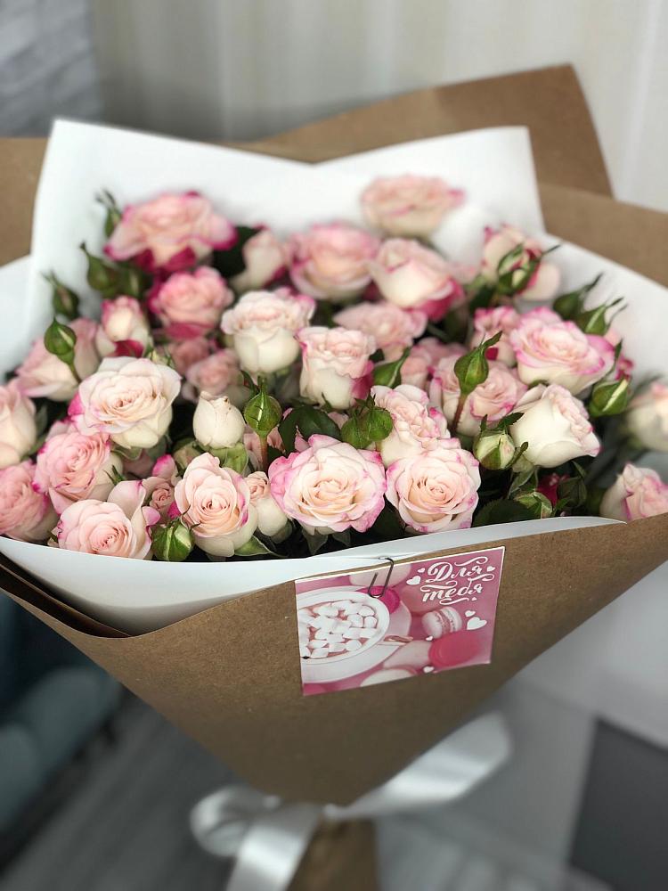 Букет цветов из: Розы в Бее