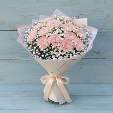 Букет цветов из:  Гвоздики в Бее