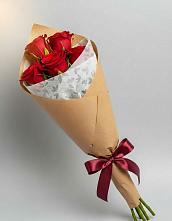 Букет цветов из:  Розы в Бее
