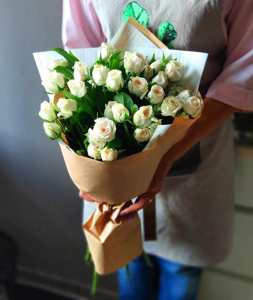 Букет цветов из: Розы в Бее