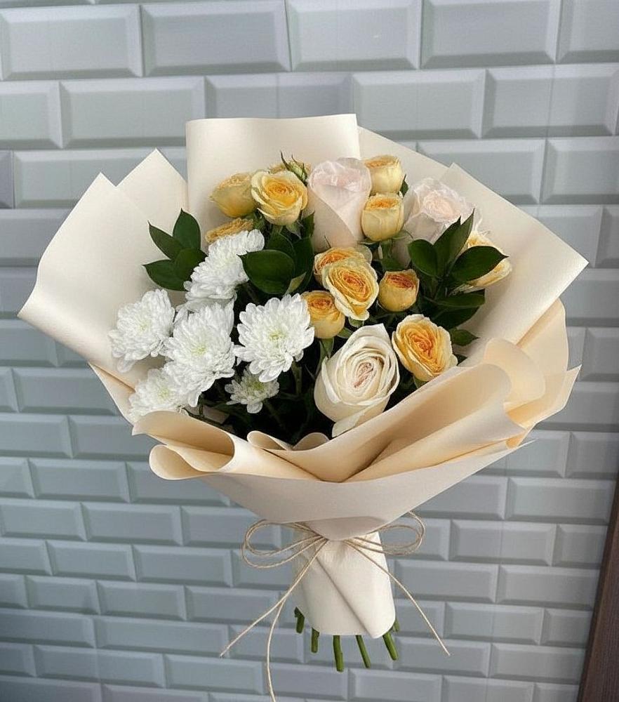 Букет цветов из: Розы и Хризантемы в Бее