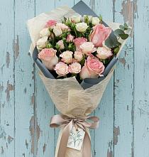 Букет цветов из:  Розы в Бее