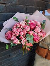 Букет цветов из:  Розы в Бее