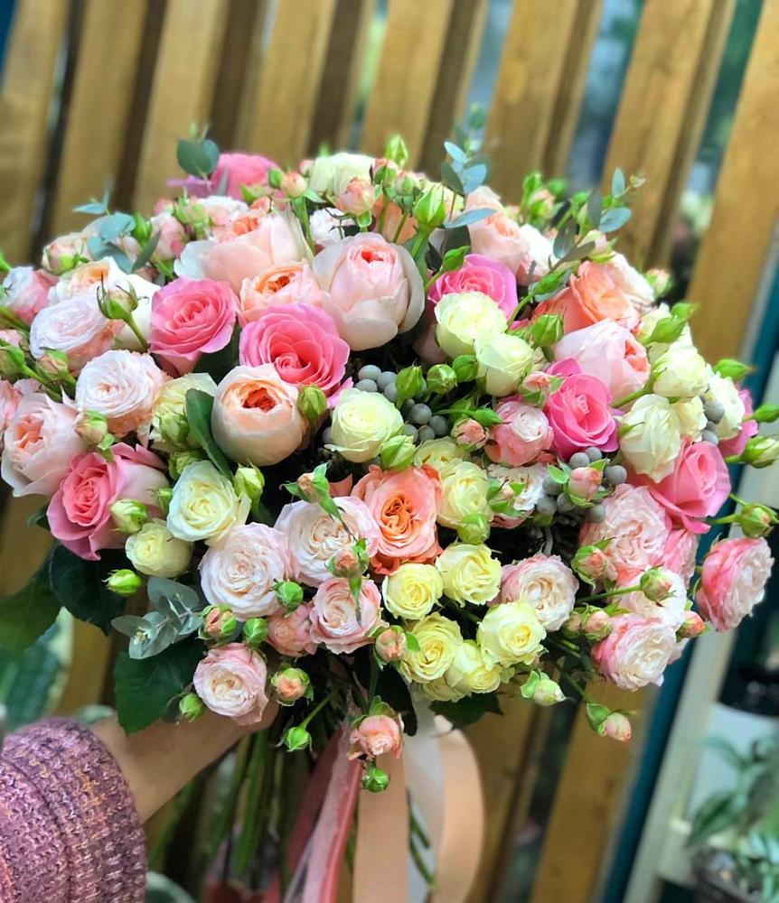 Букет цветов из: Розы в Бее