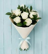 Букет цветов из:  Розы в Бее