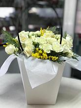 Цветочная композиция из Розы  в Бее