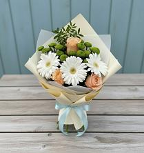 Букет цветов из:  Герберы, Розы и Хризантемы в Бее
