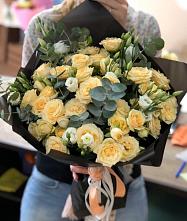 Букет цветов из:  Розы и Лизиантусы #REPLACE_PRED# Бее