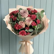 Букет цветов из:  Гвоздики и Розы #REPLACE_PRED# Бее