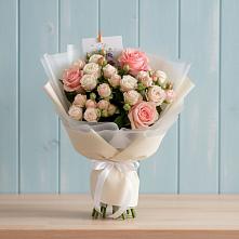 Букет цветов из:  Розы в Бее