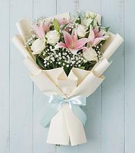 Букет цветов из:  Лилии в Бее