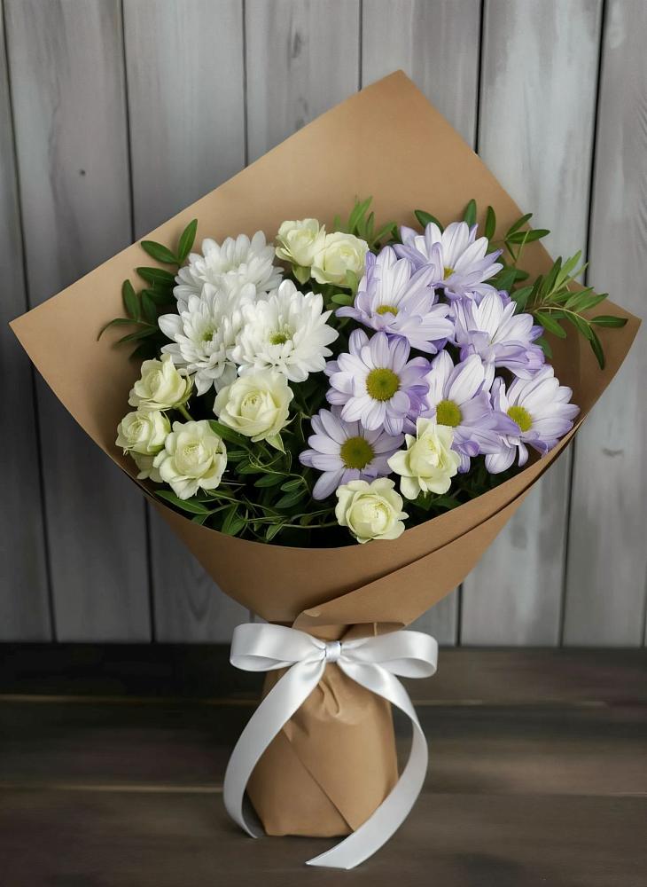 Букет цветов из: Хризантемы и Розы в Бее
